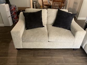 Couch set