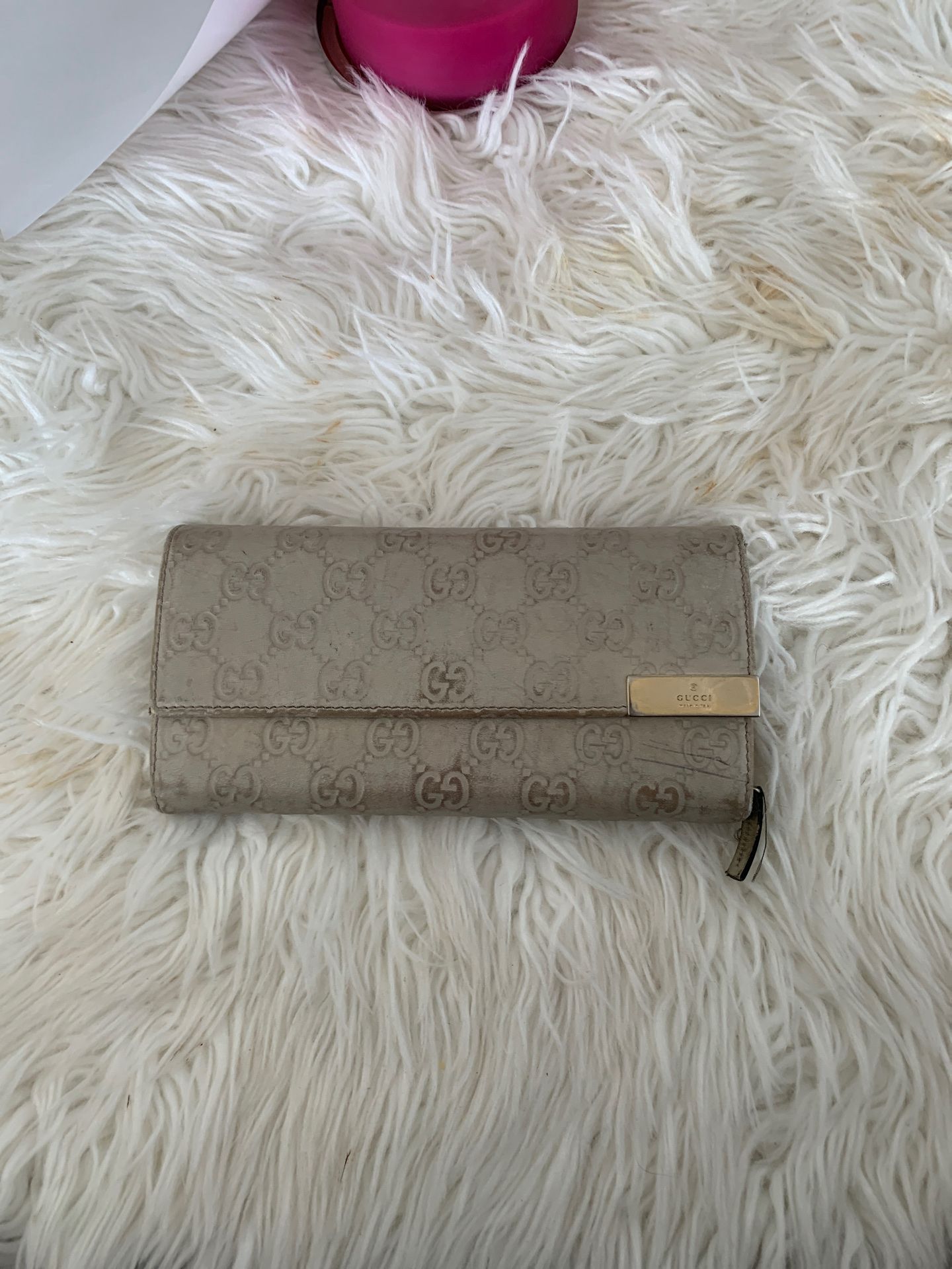 Authentic Gucci chain wallet(no chain)