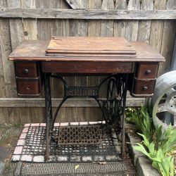 Antique Singer Sewing Machine 