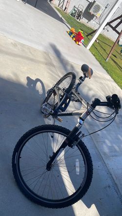 Schwinn mountain bike 26”