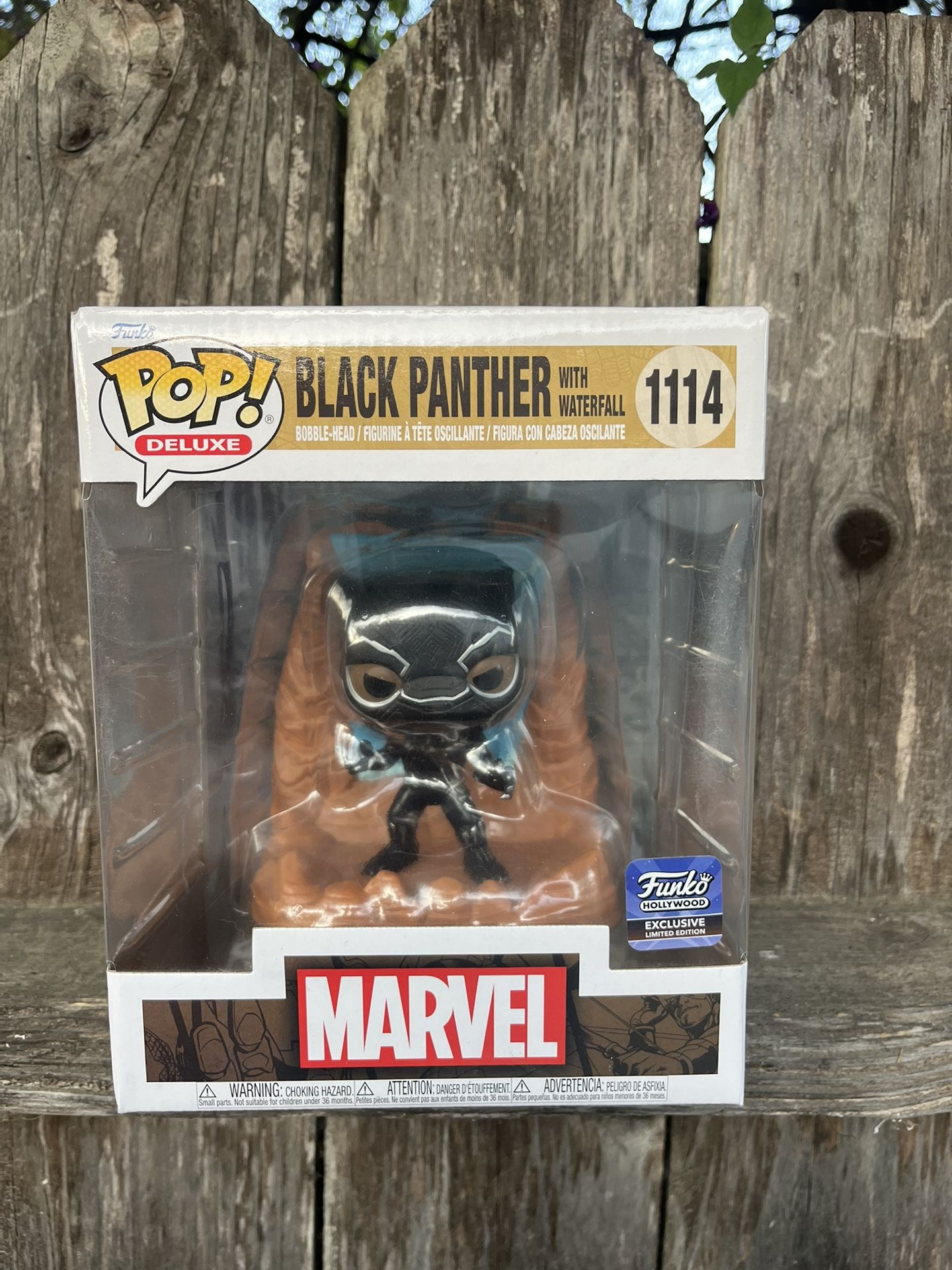 Funko Pop Deluxe Black Panther With Waterfall 1114