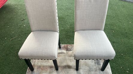 Set a four chairs