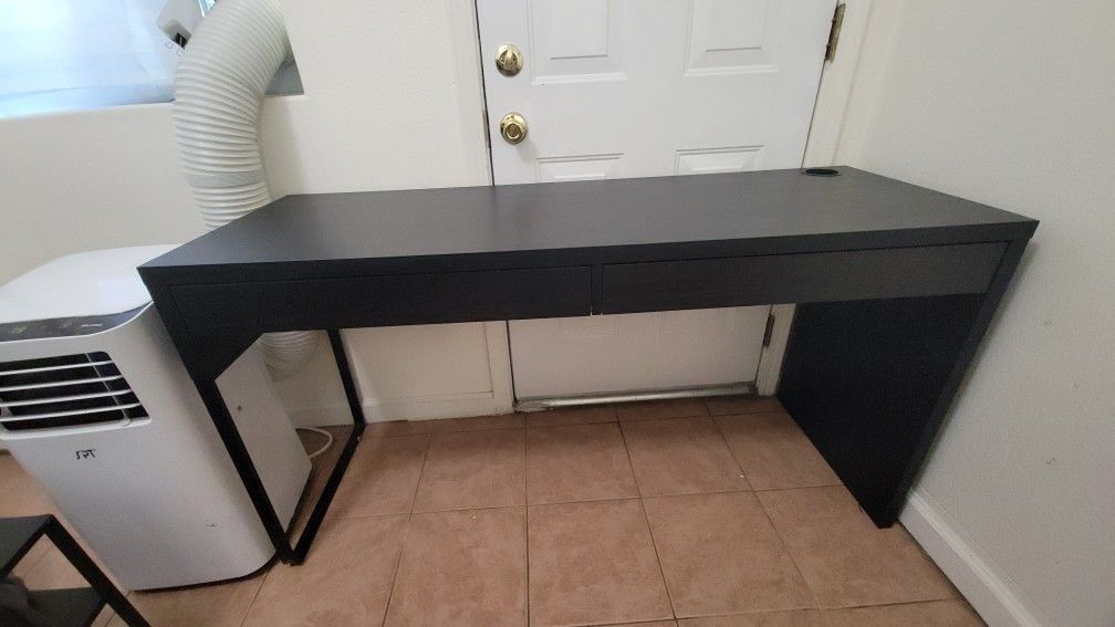 Ikea Micke Computer Desk