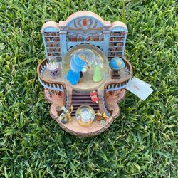 Disney Beauty And The Beast Musical Globe