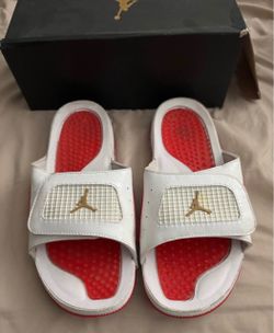 Air Jordan Hydro 4 Retro 'University Red Metallic Gold' (11)