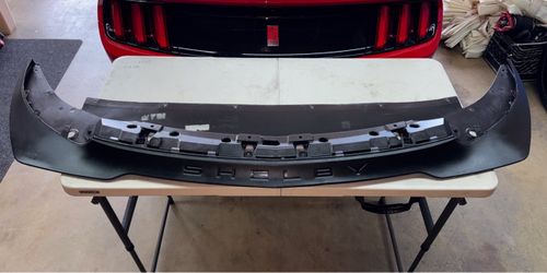 OEM GT350R splitter