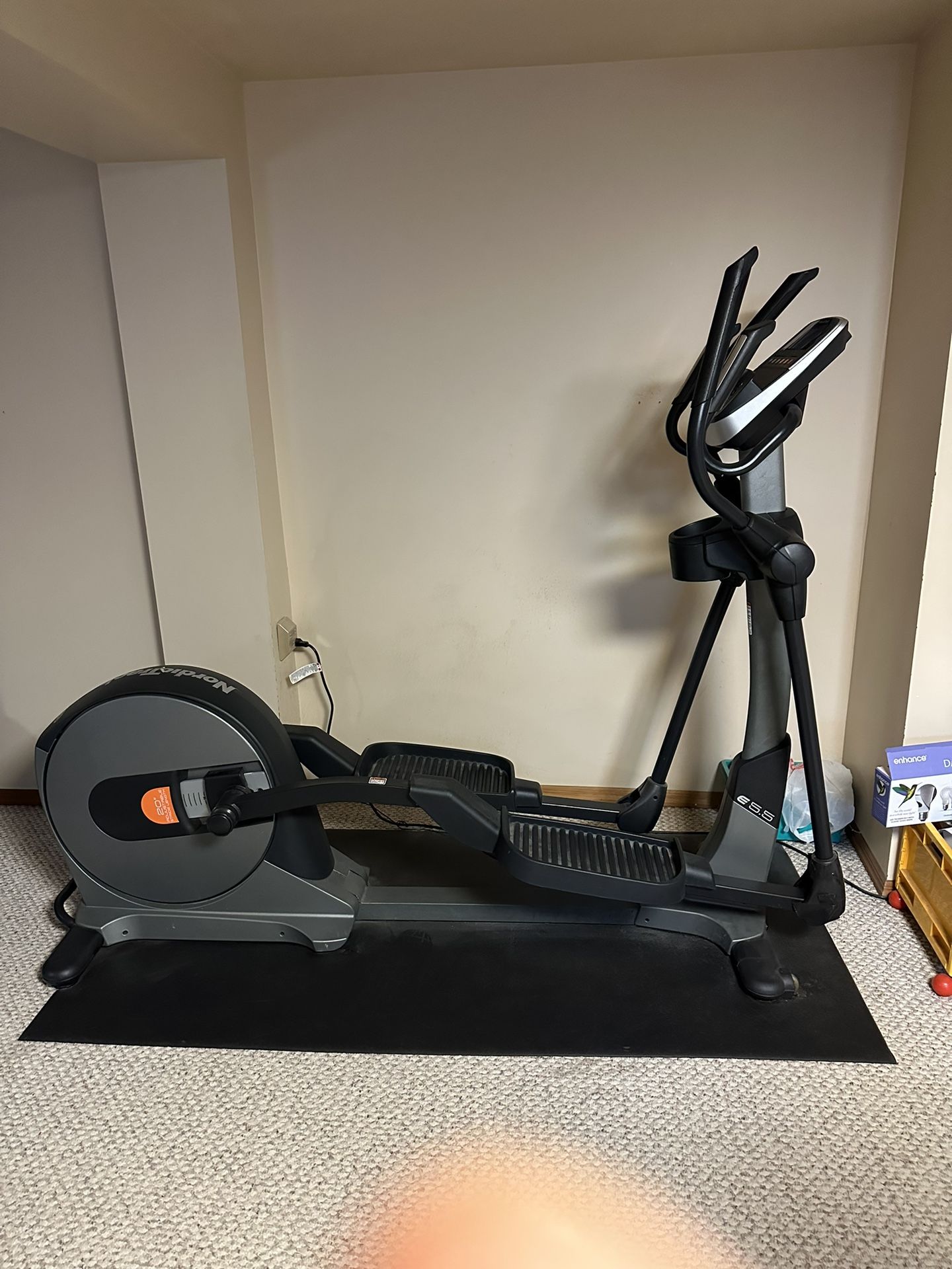 NordicTrack E 5.5 Elliptical