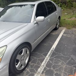2005 Lexus LS 430
