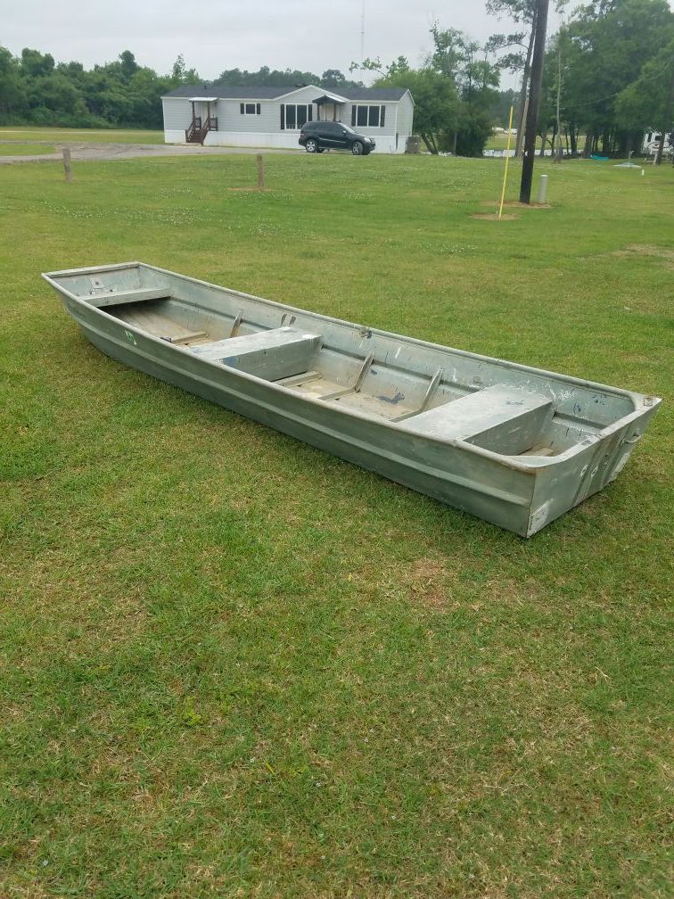 Ouachita aluminum boat 14 ft no title