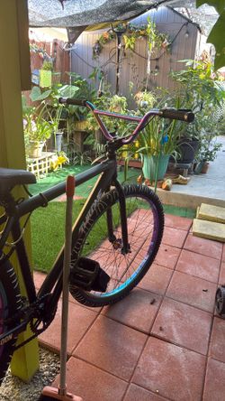 Throne Goon Black Oil