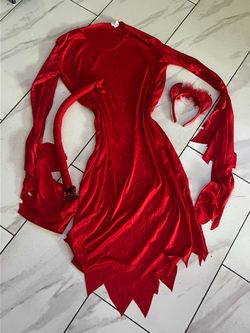costume