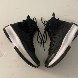 Converse High Top Size 6.5 Men’s 8 Women’s