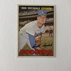 1967 Don Drysdale Topps Baseball Card # 55 Los Angeles Dodgers 