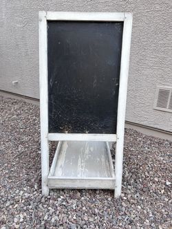 Easel upright board