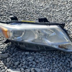 2009-2016 VENZA PASSENGER HEADLAMP 