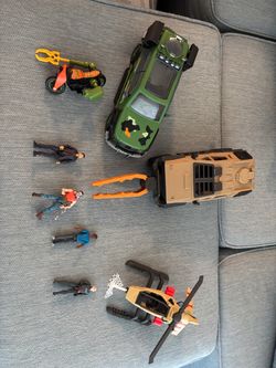 Jurassic world toys in good condition
