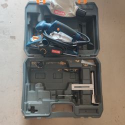 Hand  Planer Electrica Like New (Rayobi)
