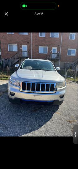 2011 jeep grand Cherokee 75th edition 5.7 V8