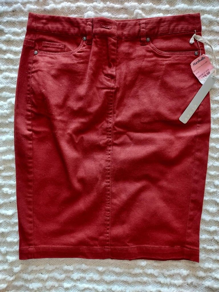 Pencil Skirt by KENAR size 4 - BRAND NEW!!!