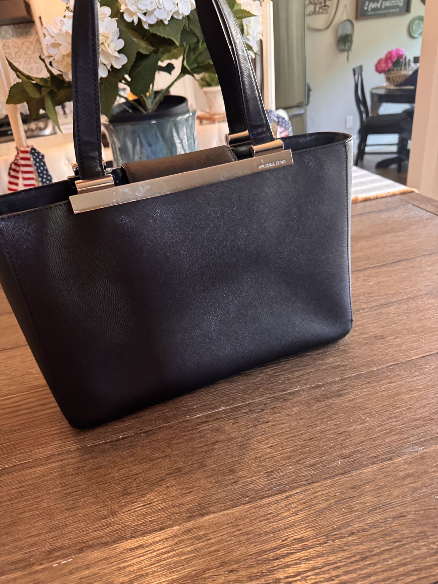 Michael Kors, Black Satchel