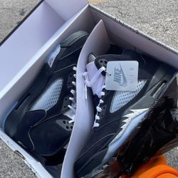 Jordan 5 Black Metallic 