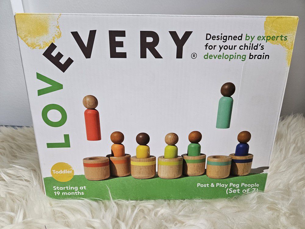 Lovevery Post & Play Peg People (7) 