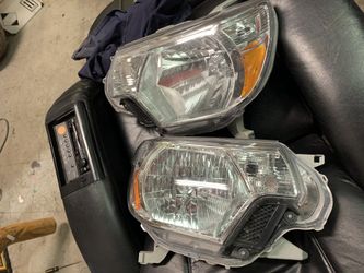 Toyota Tacoma oem headlights