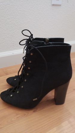 Black heels size 10