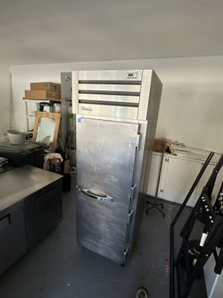 True Commercial Refrigerator 27 X 35 X 84 Sta1r-1s-hc