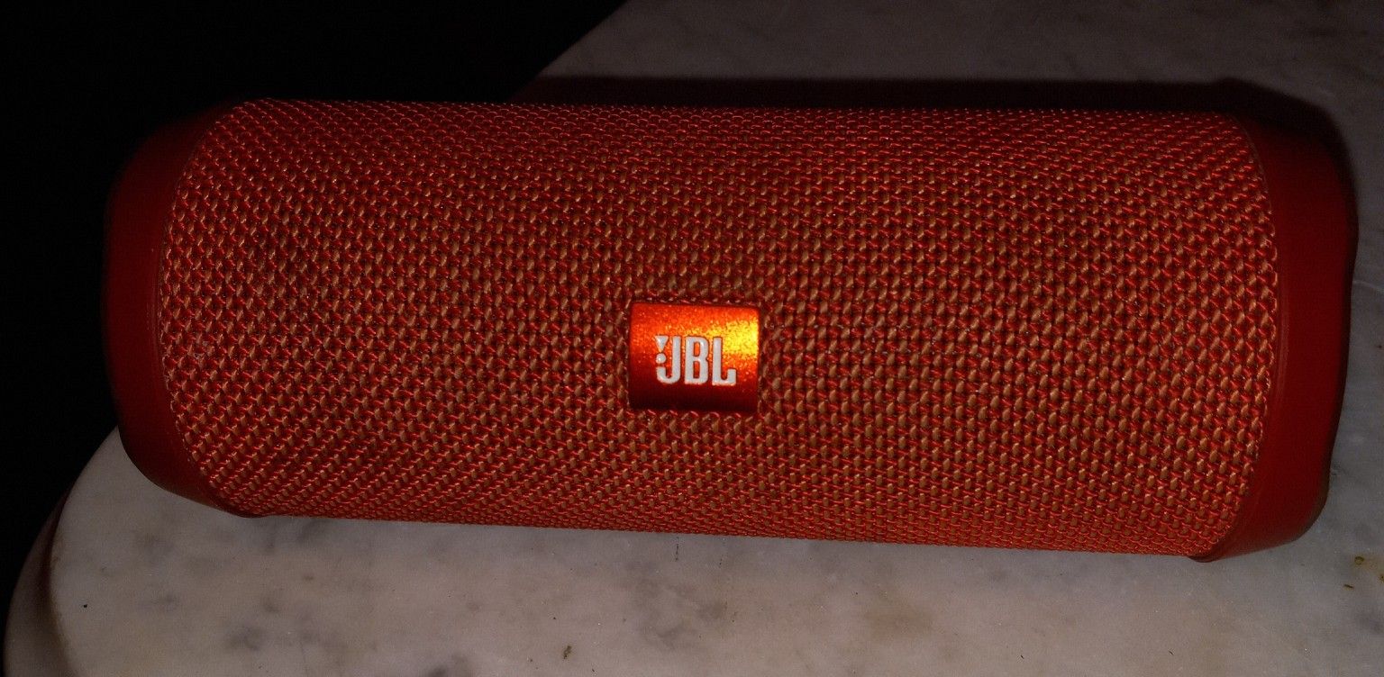 JBL FLIP 4 Waterproof Portable Bluetooth Speaker