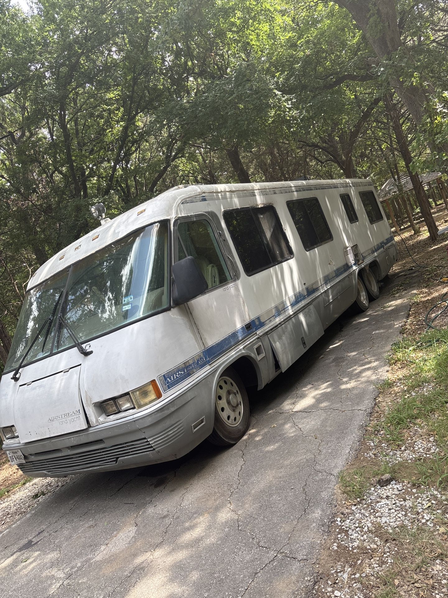 1986 Airstream land yacht Motorhome