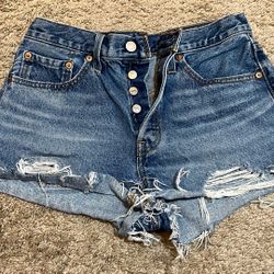 Levi Jean Shorts 