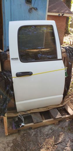 Dodge 1500 Door Right Rear