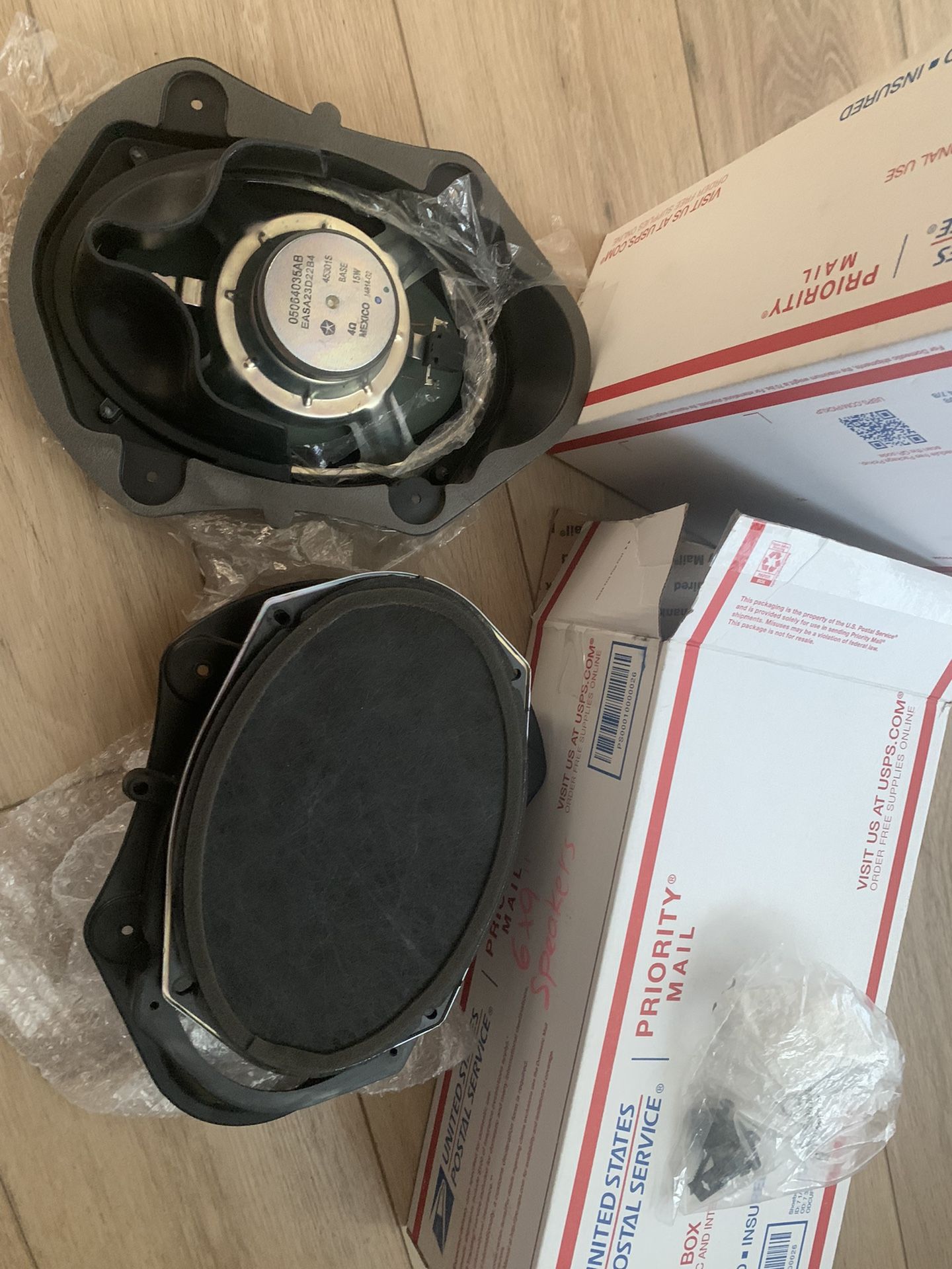 I Brand New (Out The Box ) Car Speakers