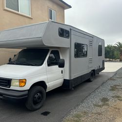 2005 Coachman Freelancer 26 Ft Class C Rv