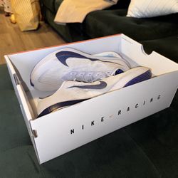 Brand New Nike Vaporfly 4 Ghost/Blue Size 9