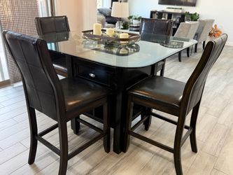 Dinning Table