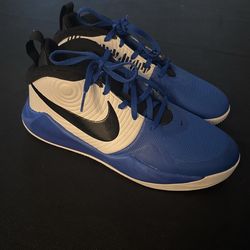 Nike Boys 6.5
