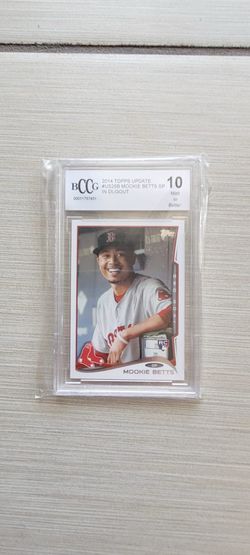 2014 Topps Update Mookie Betts Smiling In Dugout Rookie Sp Us26