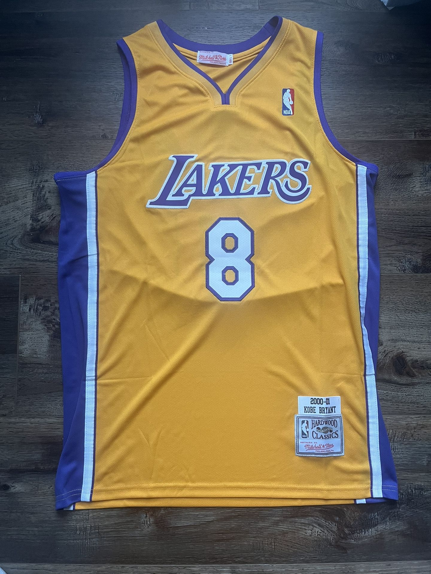 Used Kobe Bryant Lakers Jersey #8 (size Men’s Large)