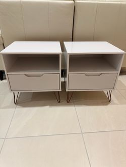 Pair of white one drawer nightstands
