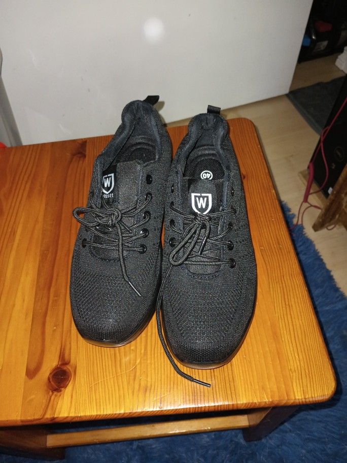 Wisstt Black Work Shoes 