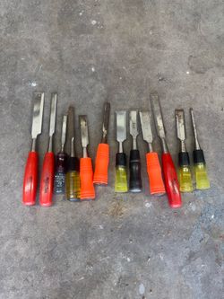 Wood chisels