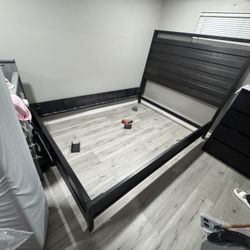 Queen Size Wooden Bed Frame 