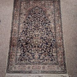 Handmade Kashmir Carpet From Pakistan 