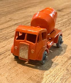 Vintage  Lesney Matchbox No. 26 Orange ERF Cement Mixer W/ Gray Wheels