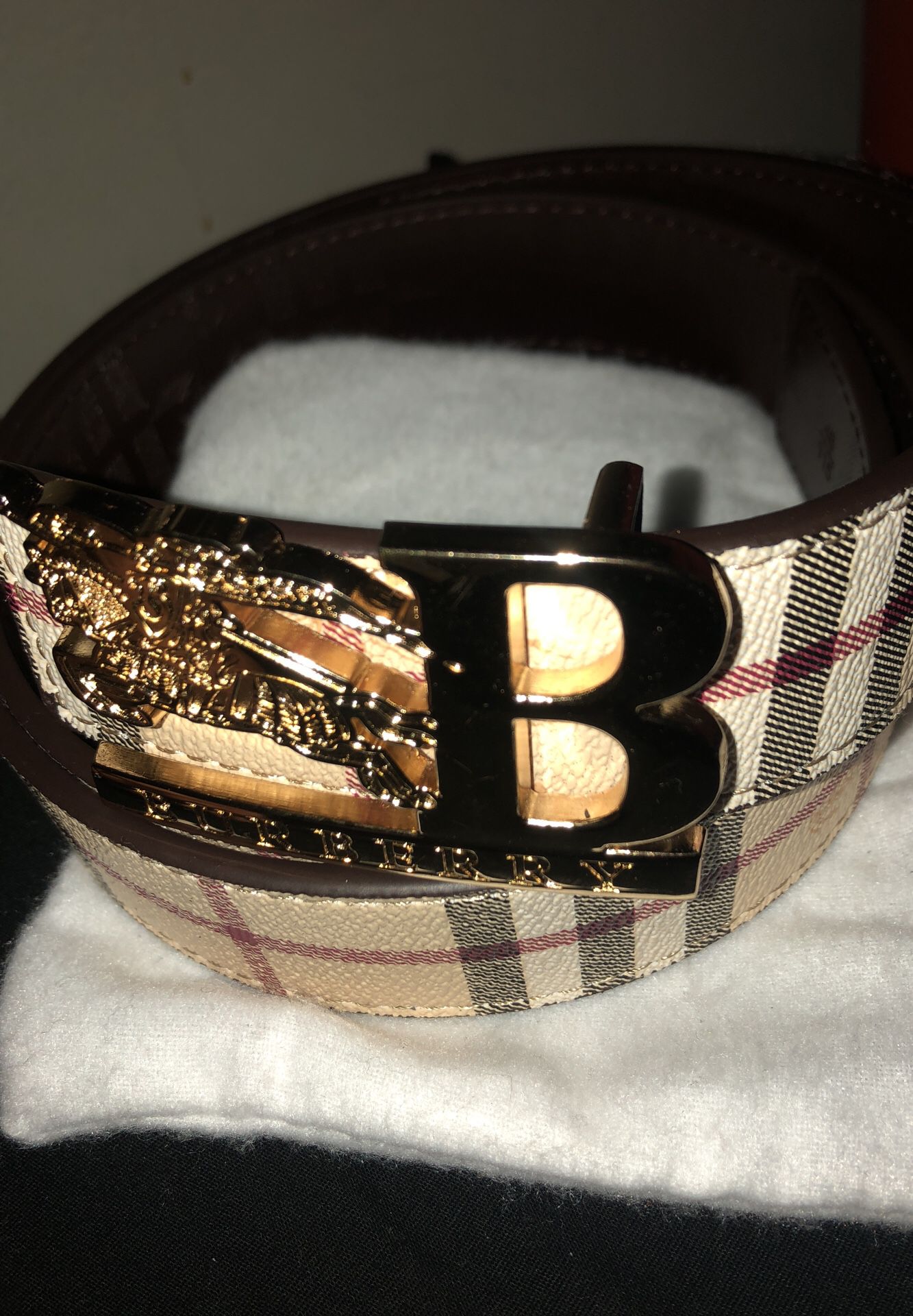 Know what your buying Burberry belt size 34 waist