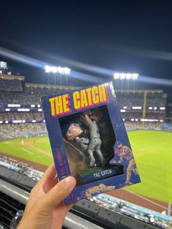 9/6 Dodgers SGA The Catch Bobblehead