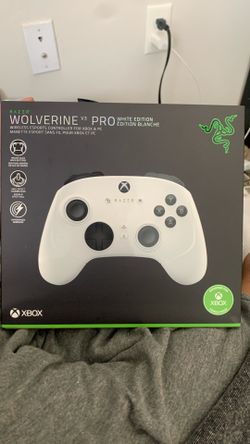 Brand New Razer Wolverine V3 Pro White Edition Controller