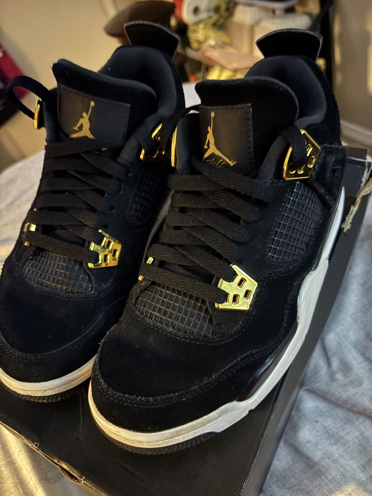 Jordan’s Retro 4 Gradeschool